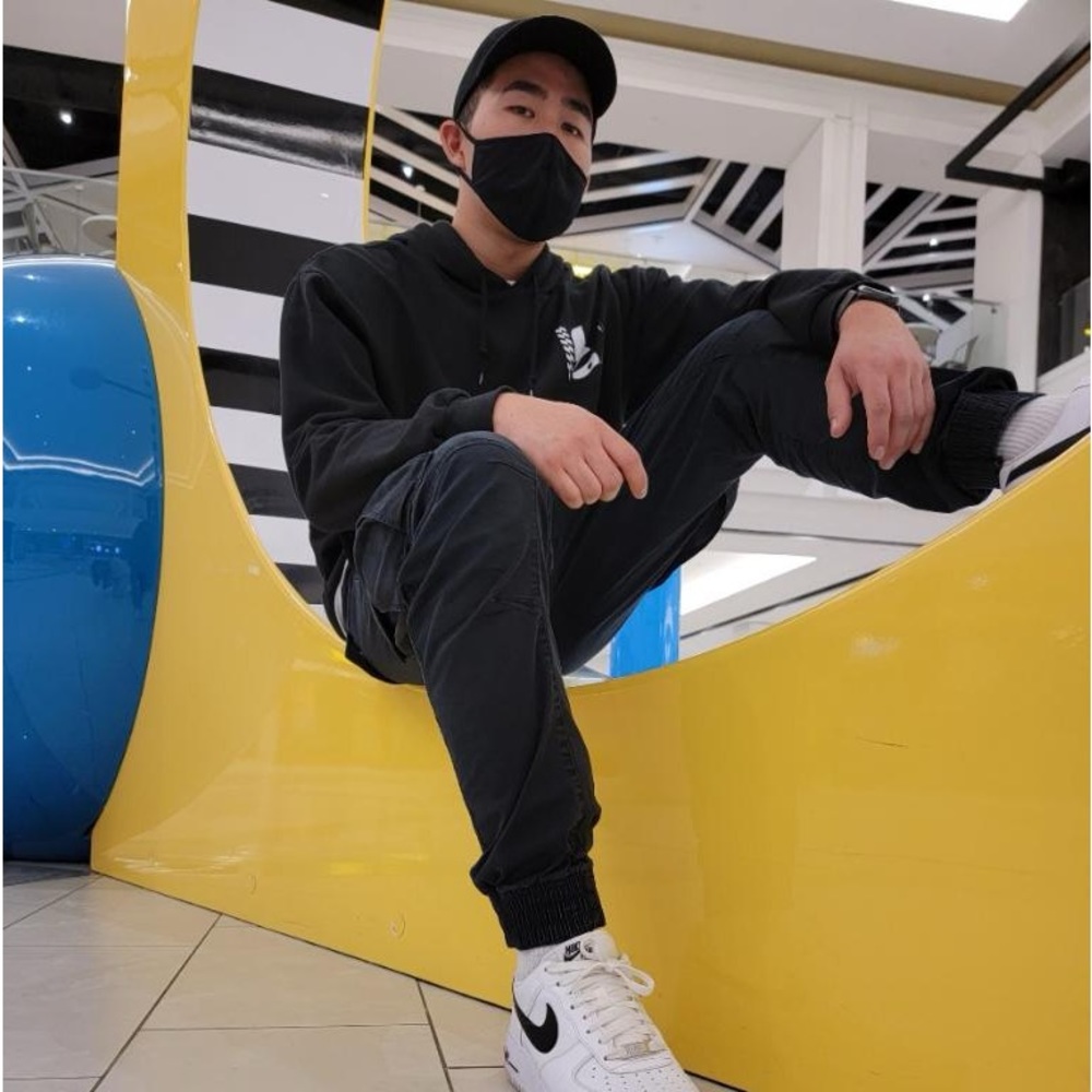 Meet your Posher, Lukas